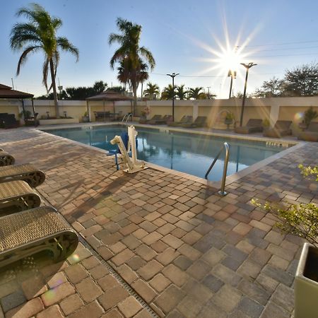 Holiday Inn Orlando East-Ucf Area By Ihg Alafaya Exterior photo