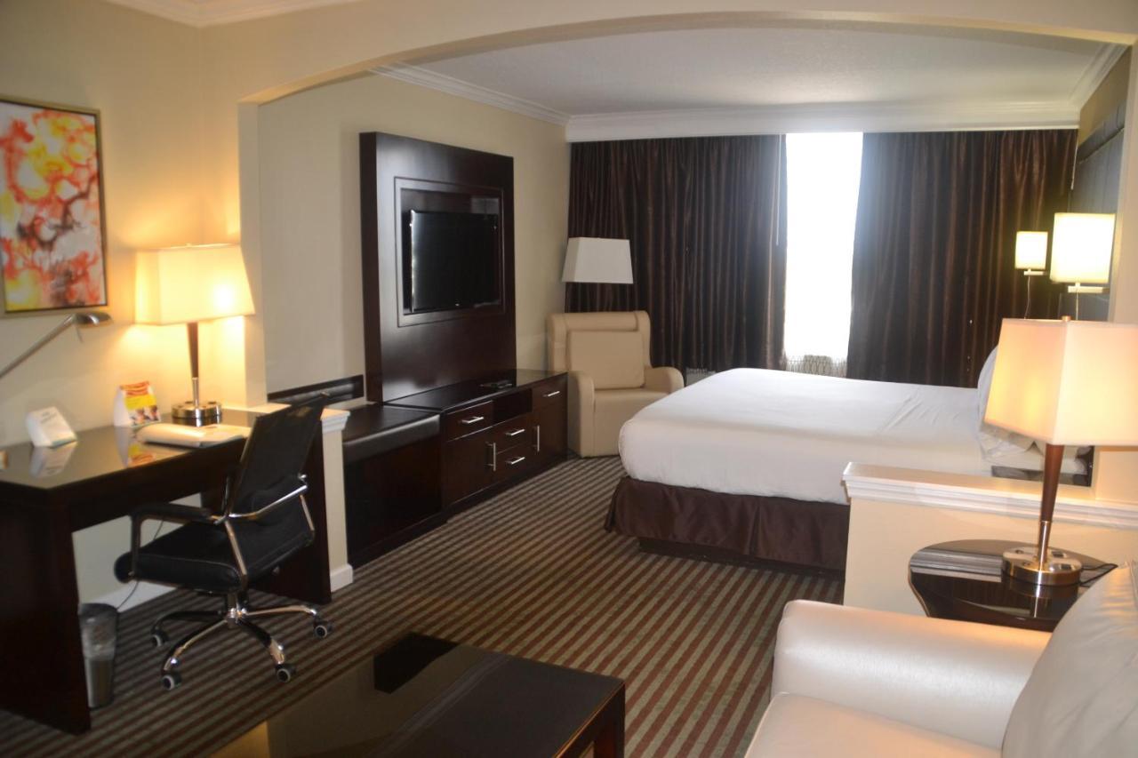 Holiday Inn Orlando East-Ucf Area By Ihg Alafaya Exterior photo