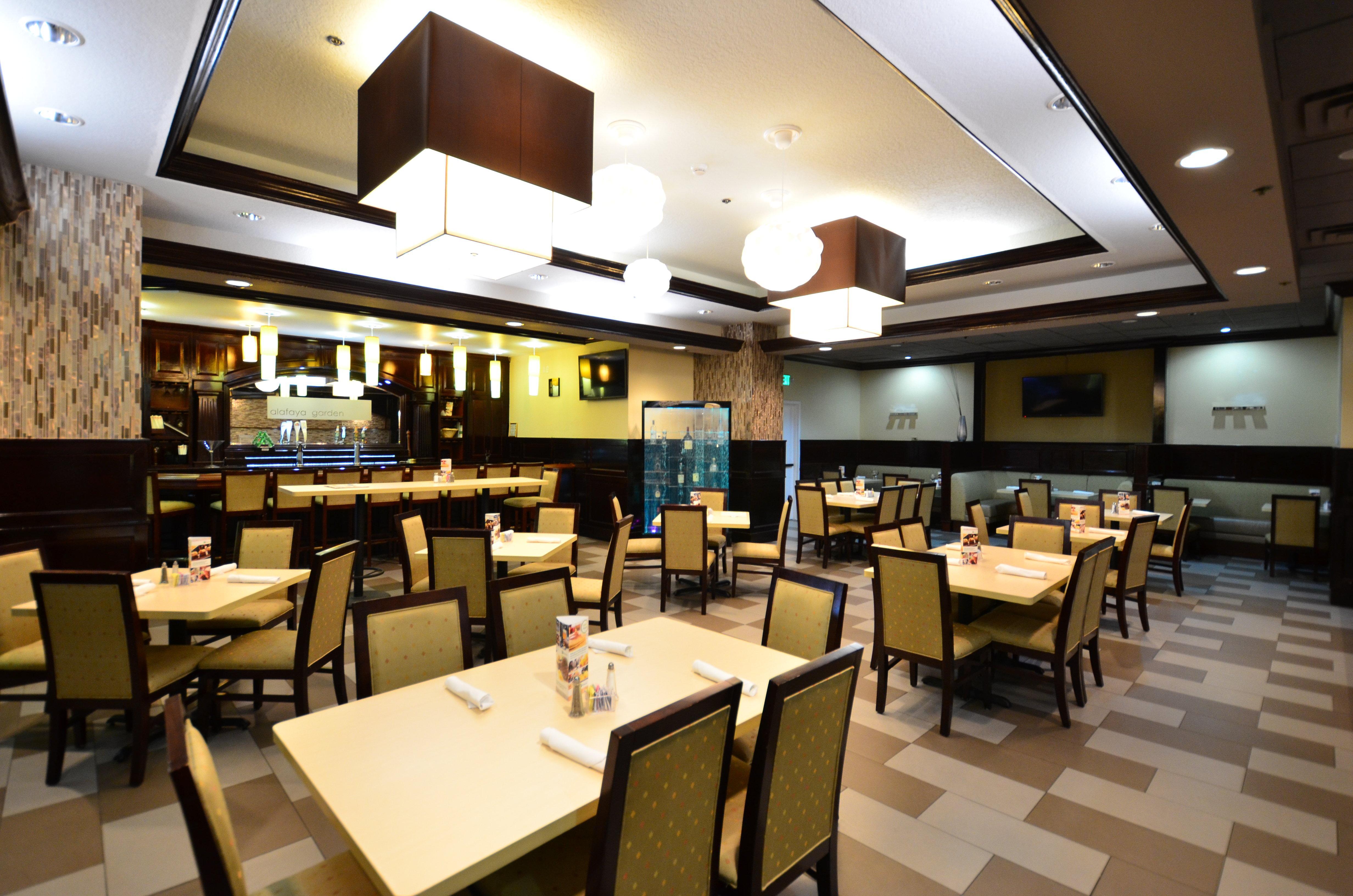 Holiday Inn Orlando East-Ucf Area By Ihg Alafaya Exterior photo