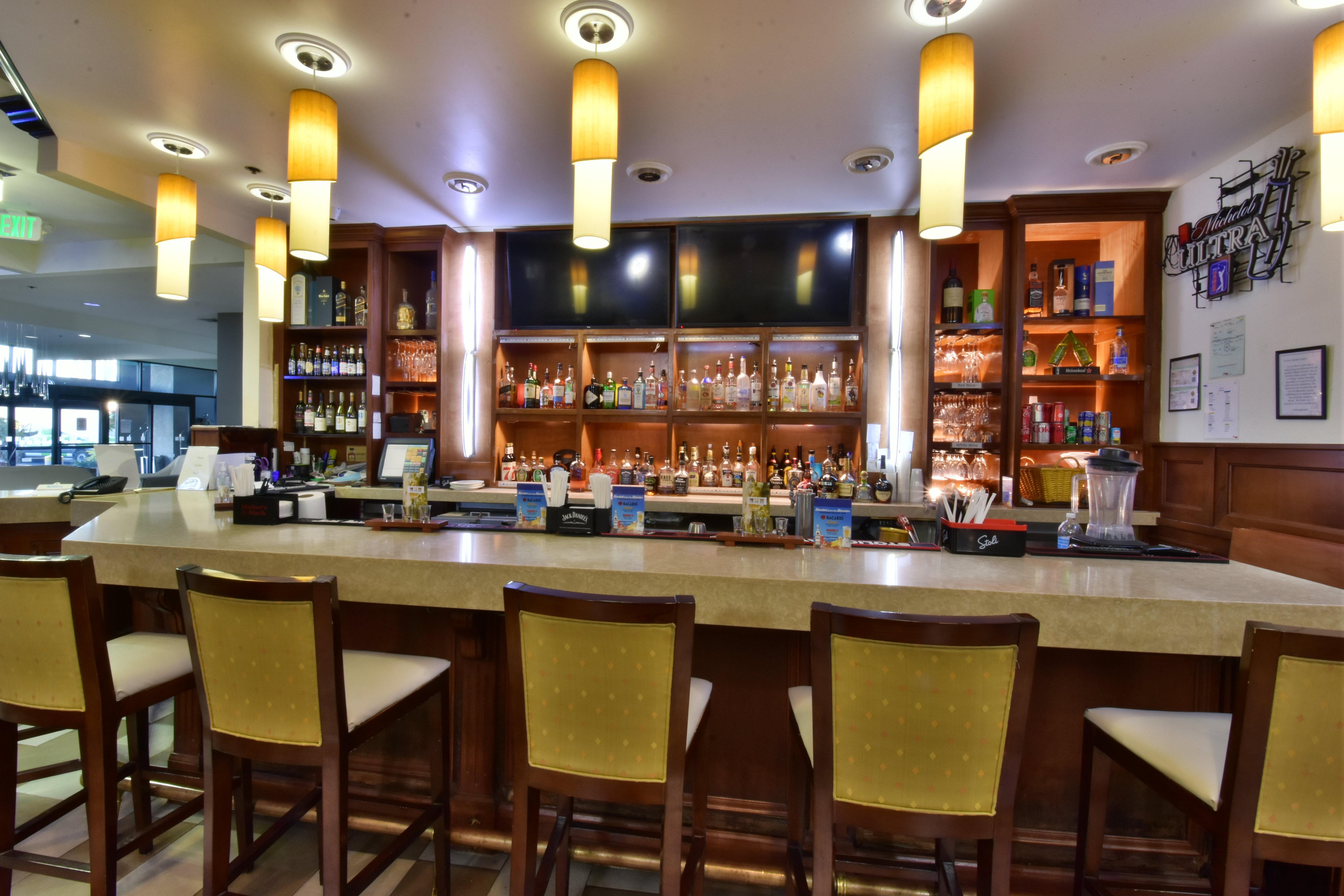 Holiday Inn Orlando East-Ucf Area By Ihg Alafaya Exterior photo